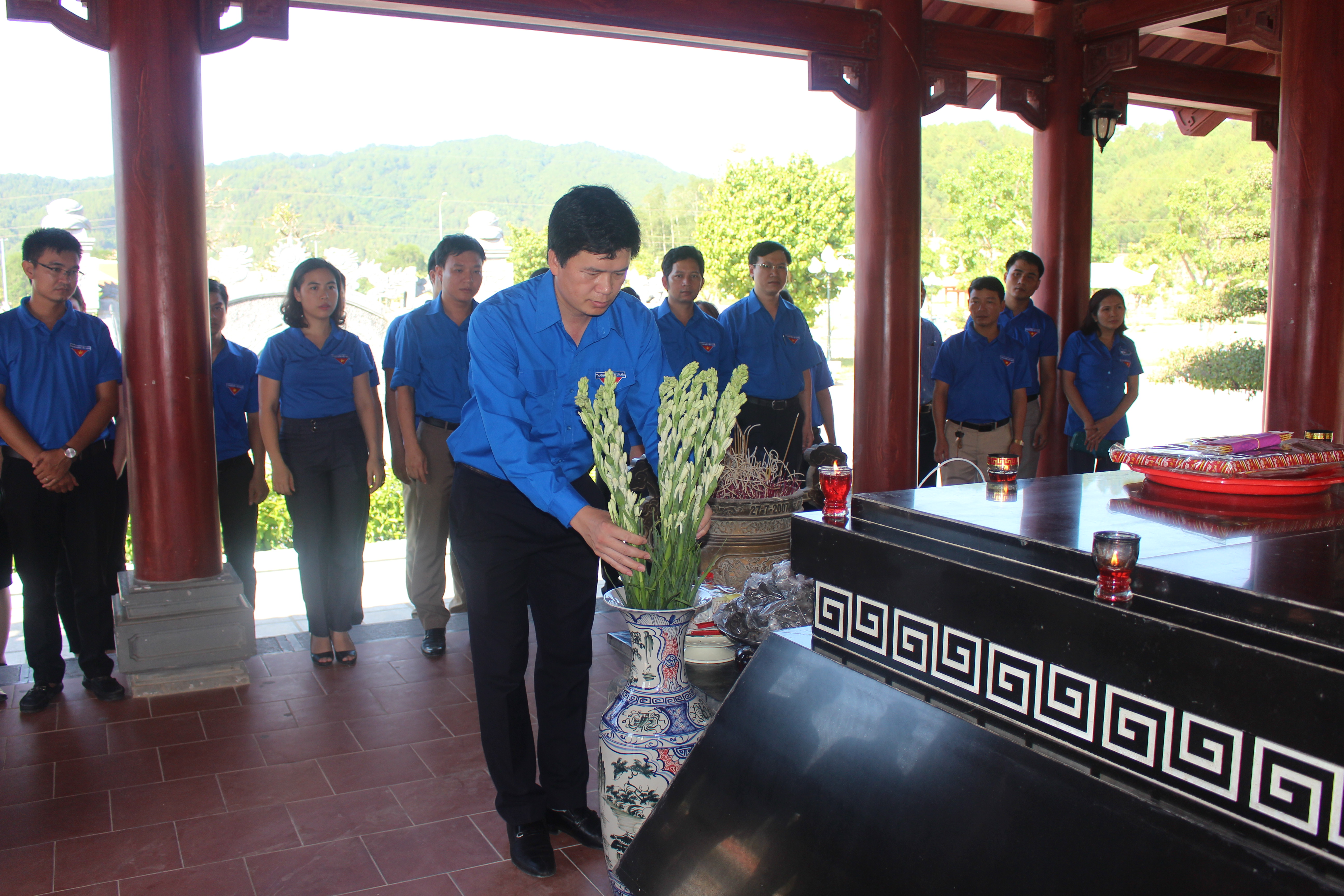 truong-bon-thang-7-tri-an