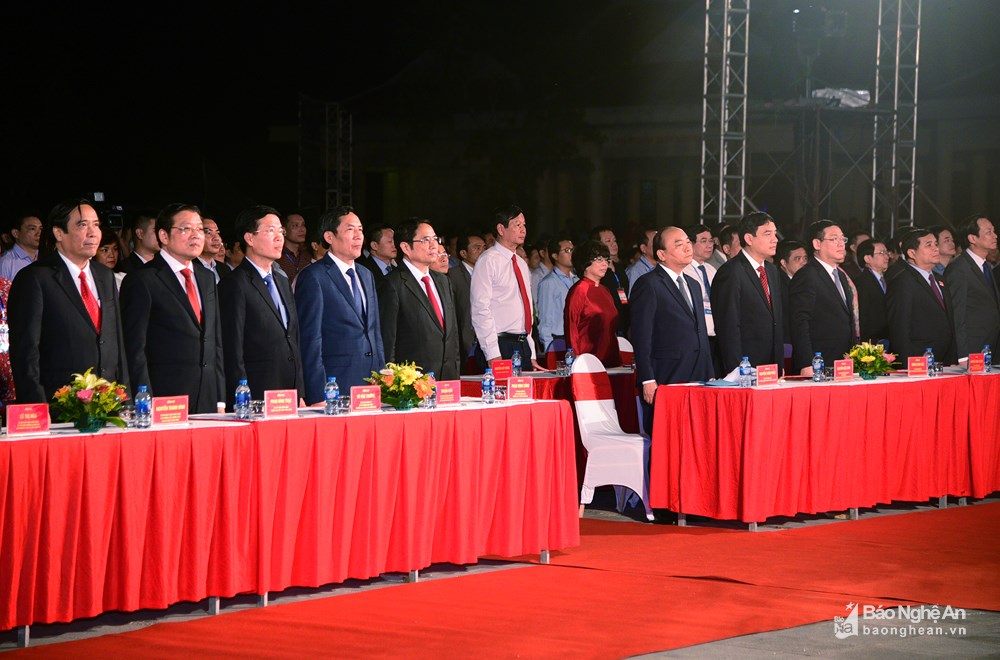 trang-trong-le-ky-niem-50-nam-chien-thang-truong-bon